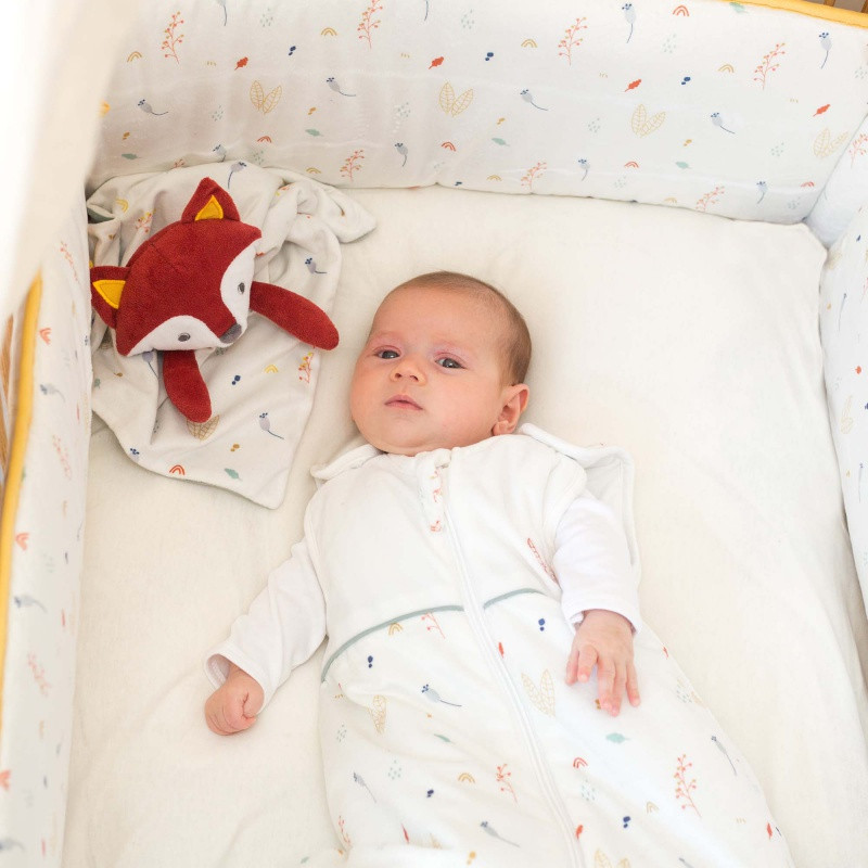 Gigoteuse 1e âge TROIS KILOS SEPT Cache-cache en forêt