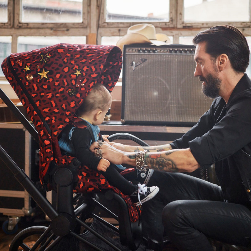 Poussette complète Priam 4 Matt black CYBEX Rockstar