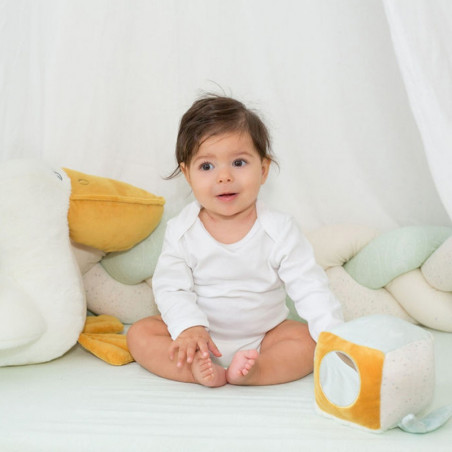 Cube d'éveil TROIS KILOS SEPT Au large de Nova