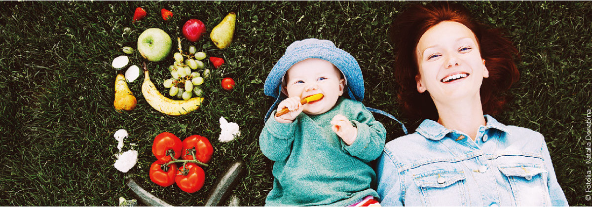 Le repas de bébé en extérieur