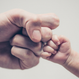 Devenir papa ! Le témoignage d’Olivier Darmont, ostéopathe